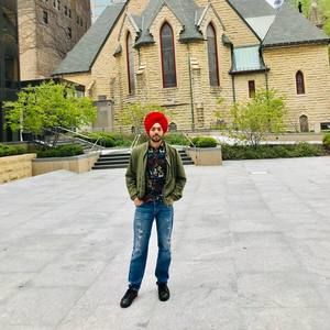 Meet your Posher, Paramvir